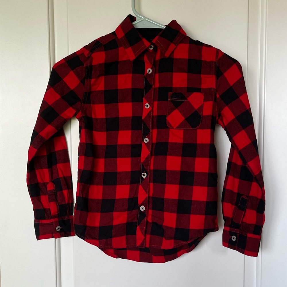 Girl’s Cat & Jack Red and Black Plaid Flannel